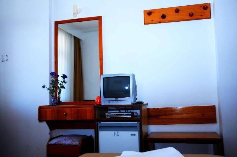 Ikont Hotel Gulluk Екстериор снимка