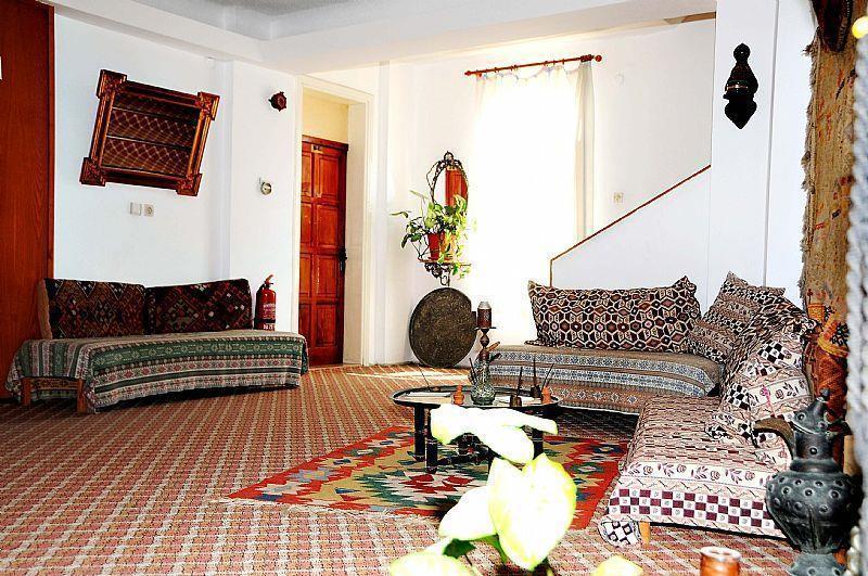 Ikont Hotel Gulluk Екстериор снимка